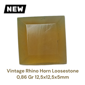 VINTAGE RHINO HORN LOOSESTONE 0,88 Gr 12,5×12,5×5mm