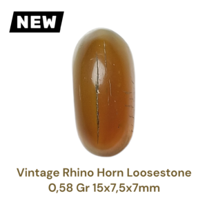 VINTAGE RHINO HORN LOOSESTONE 0,58 Gr 15×7,5×7mm