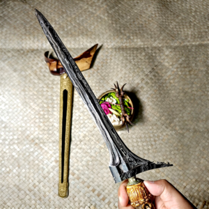 Keris Jalak Sumelang Gandring Pamor Slewah, Banyu Mili, Kulit Semongko dan Kul Buntet Kolo Cokro Tangguh Era Kamardikan Yasan Empu Purwantoro (Mageti Sekartaji I) Warangka Ladrang Jawa Timur Asem Jawa Sangat Langka Bersertifikat