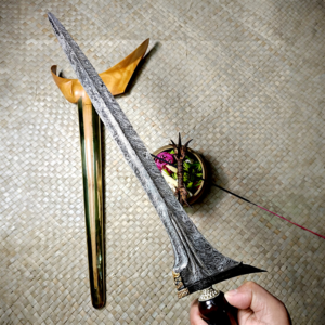 Keris Jalak Sangu Tumpeng Kinatah Kuningan Panji Wilis Makoro Pamor Nogo Rangsang, Batu Lapak pada Bawang Sebungkul Tangguh Era Kamardikan Lawas Warangka Branggah Yogyakarta Cendana Sangat Langka Bersertifikat