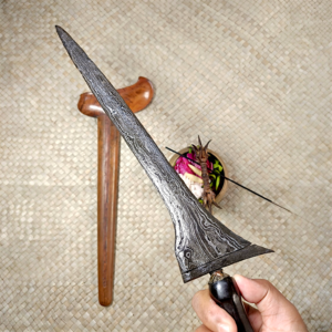 Keris Tilam Upih Pamor Ngulit Semangka Sada Sak Ler (Sodo Lanang) Pejetan Tunggul Wulung dan Purnama Sidi Tangguh Era Kanoman Cirebon Warangka Gayaman Gandar Iras Surakarta Kemuning Sangat Langka Bersertifikat